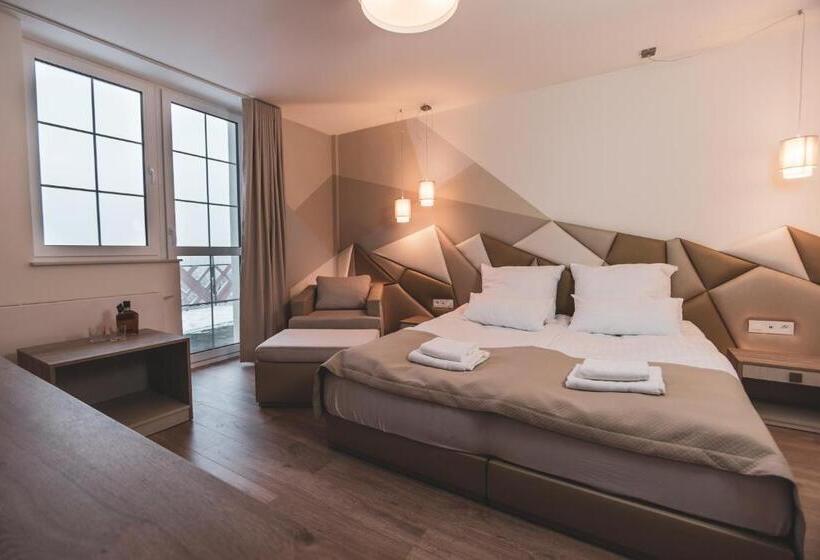 חדר משפחתי, Skałka Zieleniec