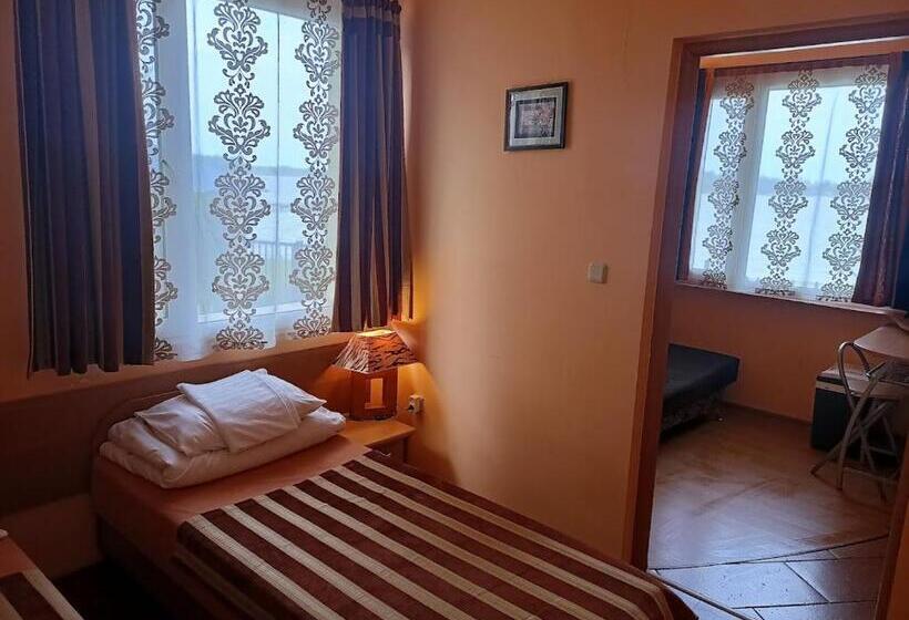 1 Bedroom Apartment Lake View, Vanilla Pokoje I Apartamenty Nad Brzegiem Jeziora