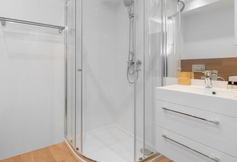 Студия Стандарт, Symphony Baltica Towers Apartamenty