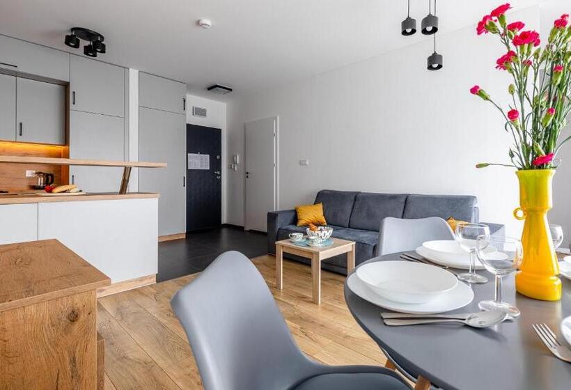 Апартаменты 1 Спальня, Symphony Baltica Towers Apartamenty