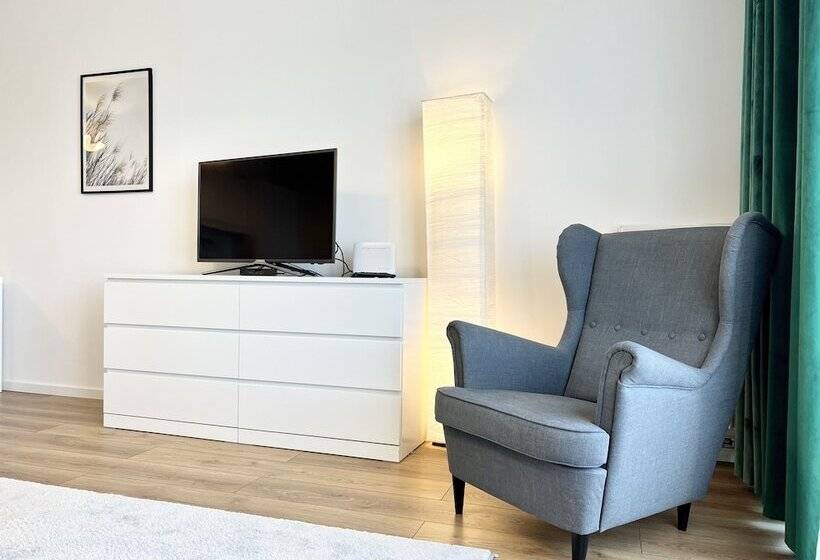 Апартаменты Deluxe 1 Спальня, Symphony Baltica Towers Apartamenty