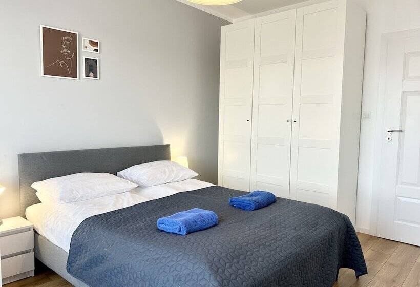 Апартаменты Deluxe 1 Спальня, Symphony Baltica Towers Apartamenty