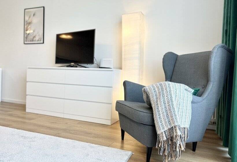 Апартаменты Deluxe 1 Спальня, Symphony Baltica Towers Apartamenty