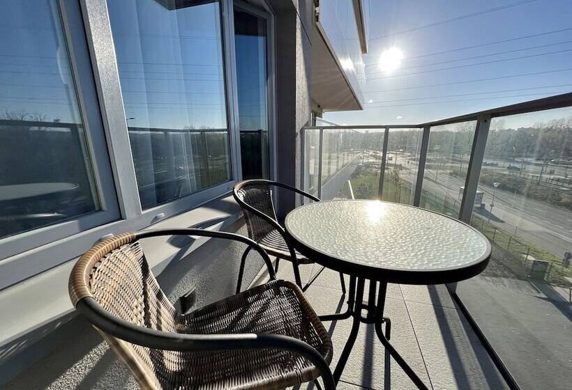 Апартаменты Deluxe 1 Спальня, Symphony Baltica Towers Apartamenty