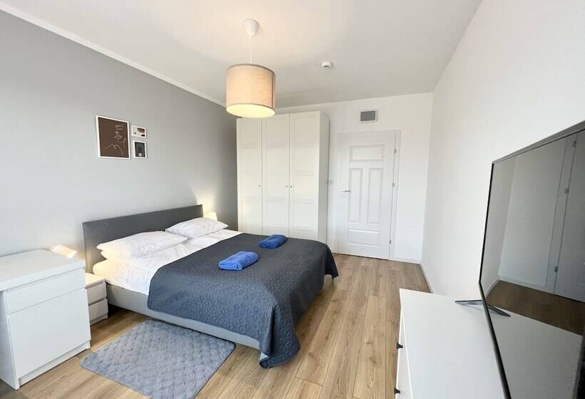 Апартаменты Deluxe 1 Спальня, Symphony Baltica Towers Apartamenty