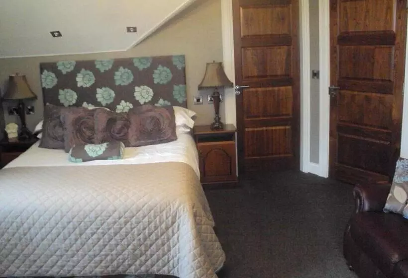 デラックスルーム, Causeway Lodge