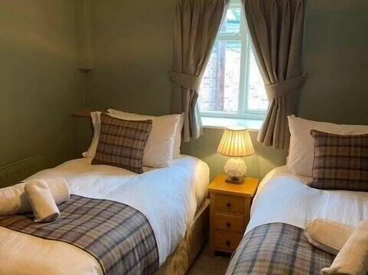 スタンダード4人部屋, Black Lion Hotel Richmond North Yorkshire