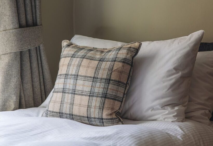 Четырехместный Номер Стандарт, Black Lion Hotel Richmond North Yorkshire