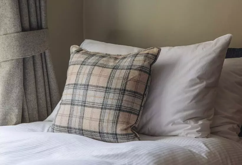 スタンダード4人部屋, Black Lion Hotel Richmond North Yorkshire