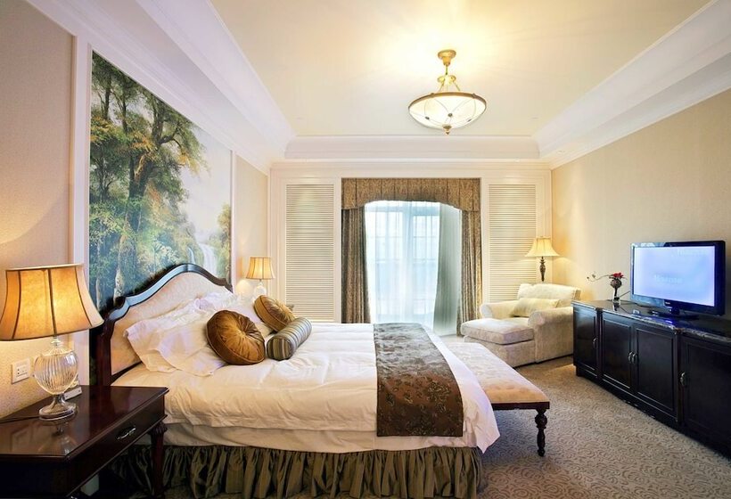 带海景的带双人床的标准间, Crowne Plaza Qingdao Ocean Spring Resort By Ihg