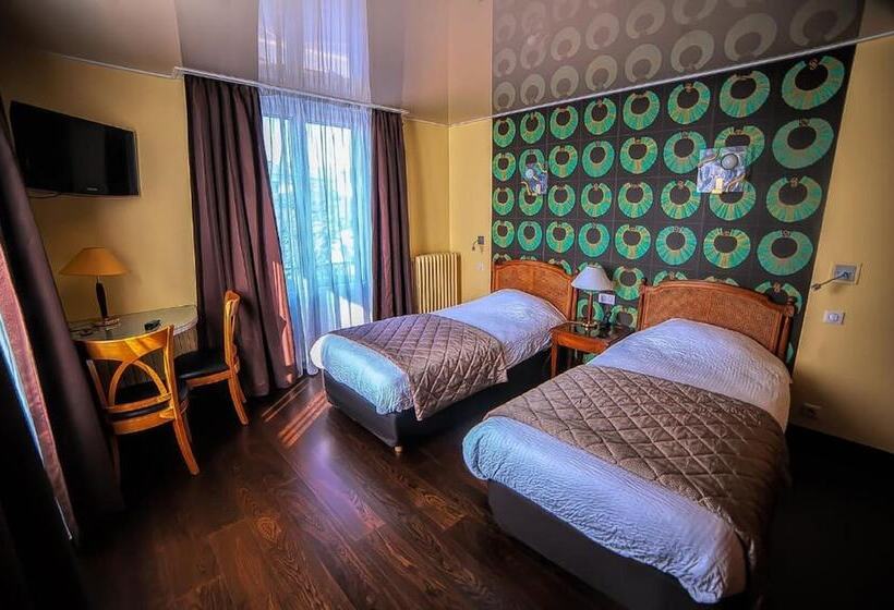 Номер Комфорт, D'angleterre