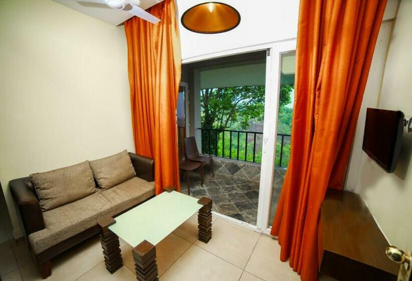 جناح, Grand Palace Hotel & Spa