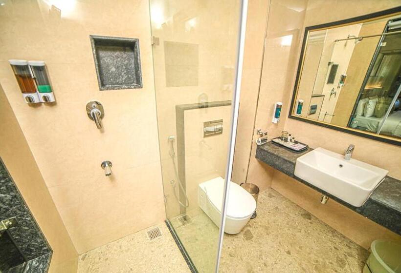 غرفة قياسية مزوَّدة بشُرفة, Grand Palace Hotel & Spa