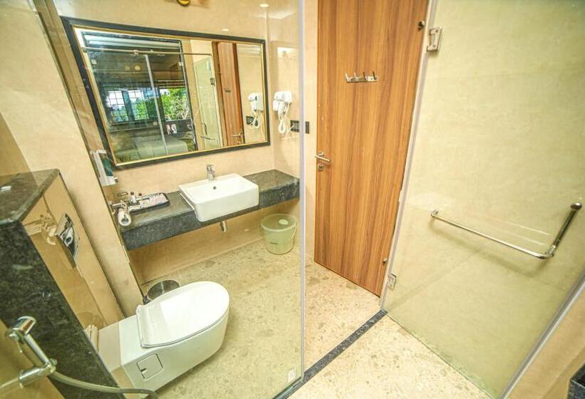 غرفة قياسية مزوَّدة بشُرفة, Grand Palace Hotel & Spa