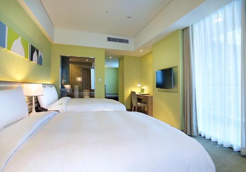 اتاق خانوادگی, Park City Hotel   Luzhou Taipei