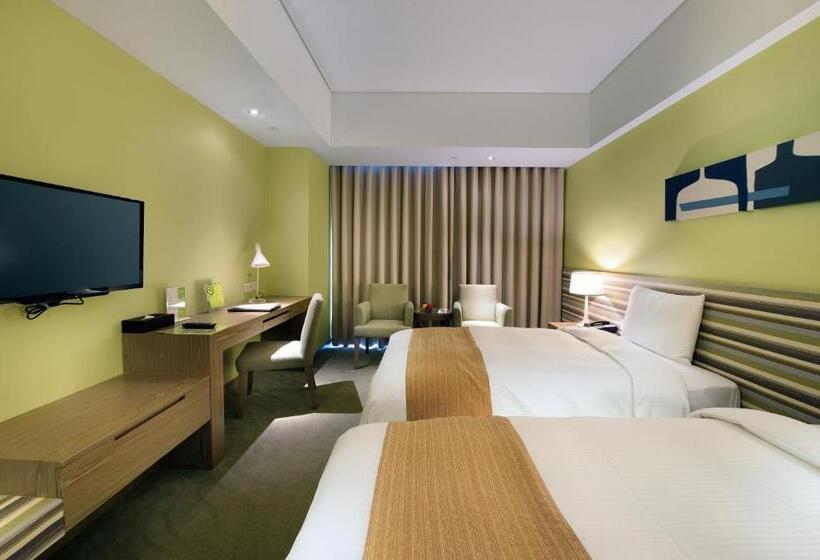 اتاق خانوادگی, Park City Hotel   Luzhou Taipei