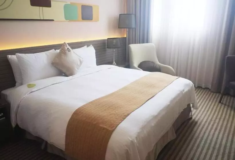 سوییت, Park City Hotel Luzhou Taipei