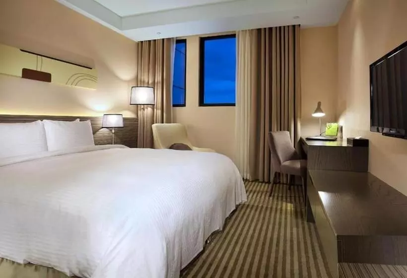 سوییت, Park City Hotel Luzhou Taipei