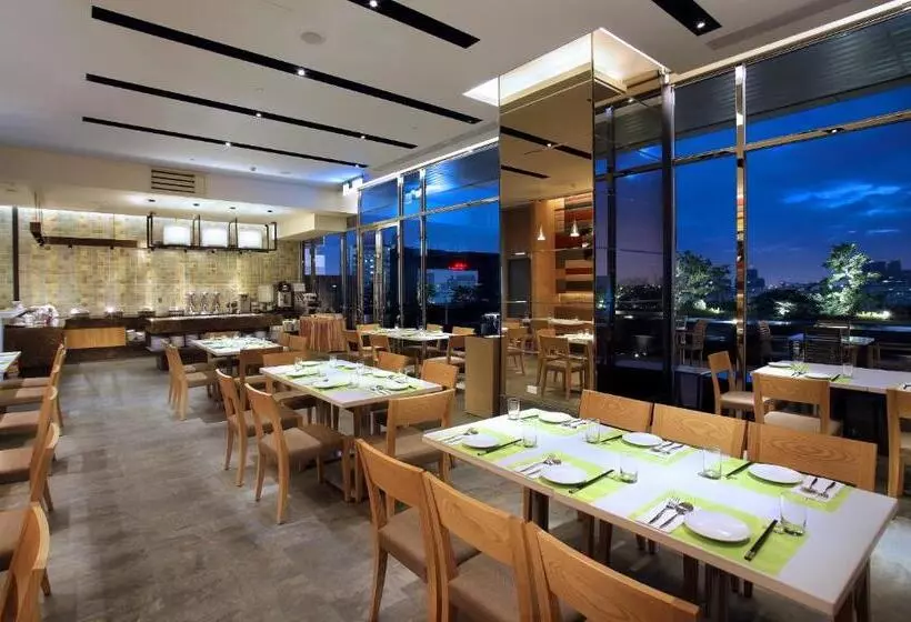 اتاق استاندارد, Park City Hotel Luzhou Taipei