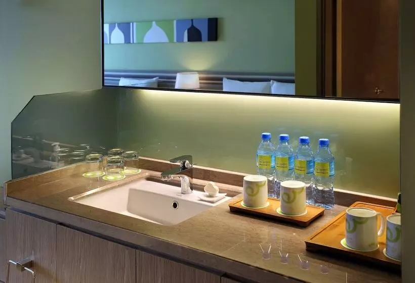 اتاق خانوادگی, Park City Hotel Luzhou Taipei