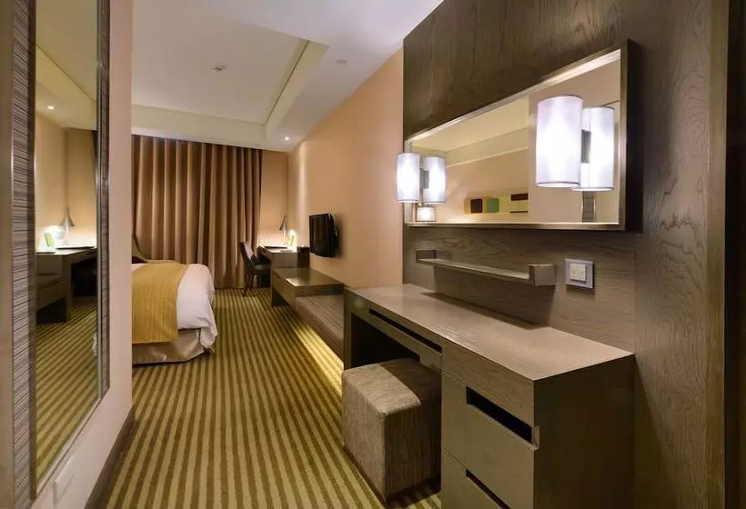 سوییت, Park City Hotel Luzhou Taipei