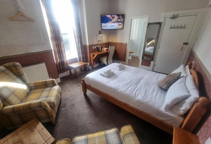 Номер Стандарт Вид на Горы, Roy Bridge