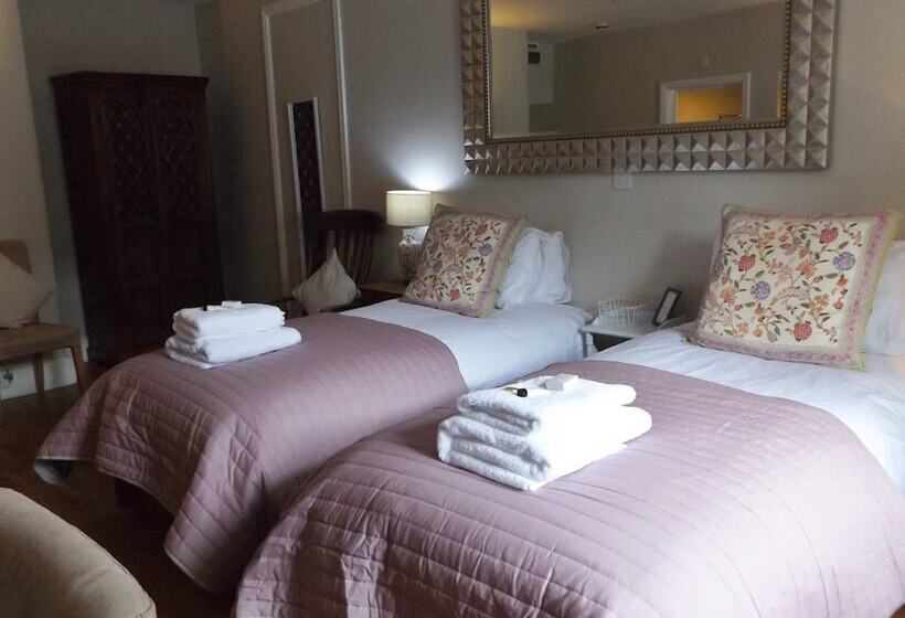 חדר סטנדרט, The Red Lion