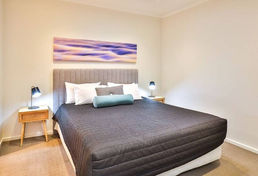 침실 2개 아파트, Indulge Apartments   Langtree