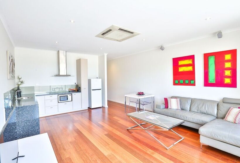 ２ベッドルームアパートメント, Indulge Apartments   Langtree