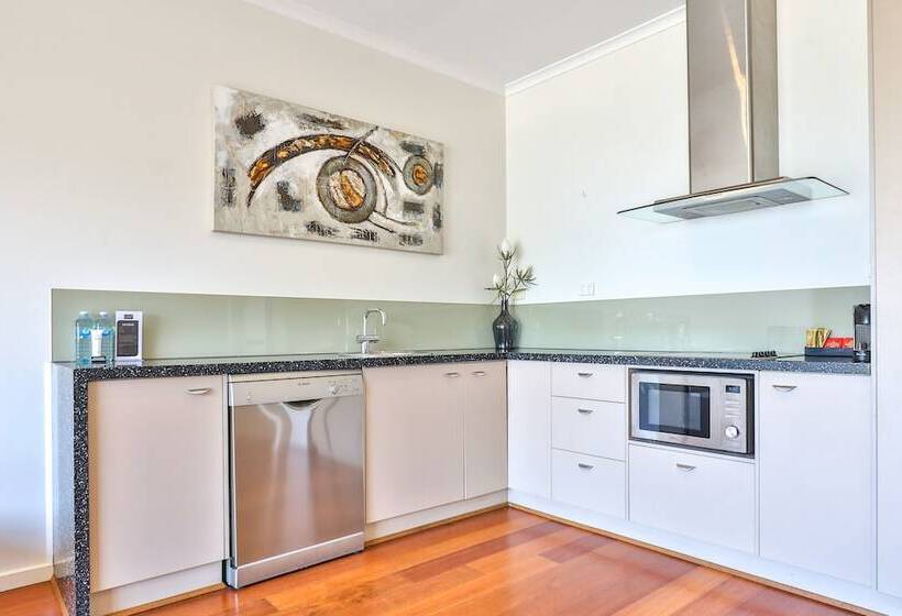 آپارتمان 2 خوابه, Indulge Apartments   Langtree