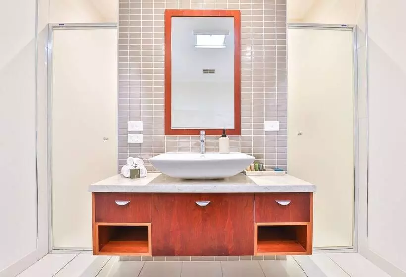 آپارتمان لوکس 1 خوابه, Indulge Apartments   Langtree
