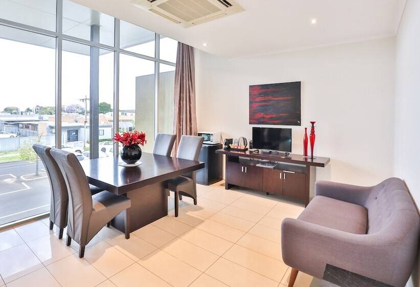 침실 2개 아파트, Indulge Apartments   Langtree