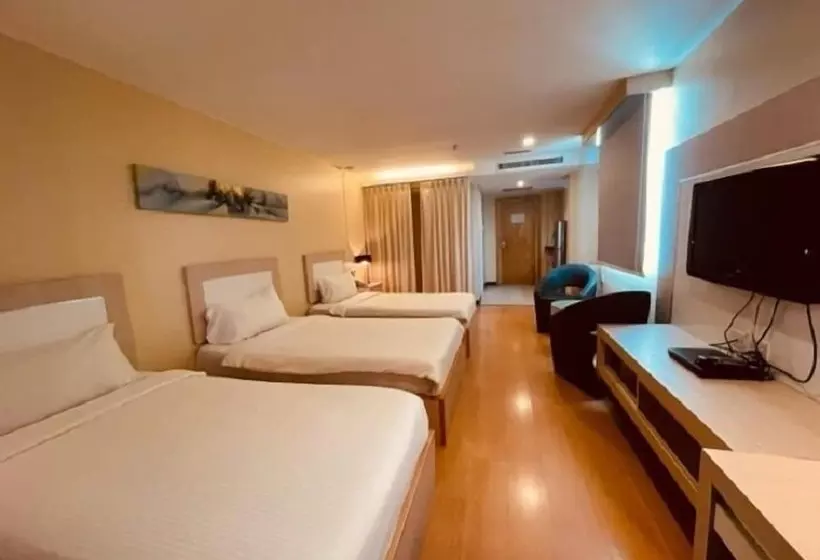 デラックストリプルルーム, Jinhold Apartment Hotel Bintulu