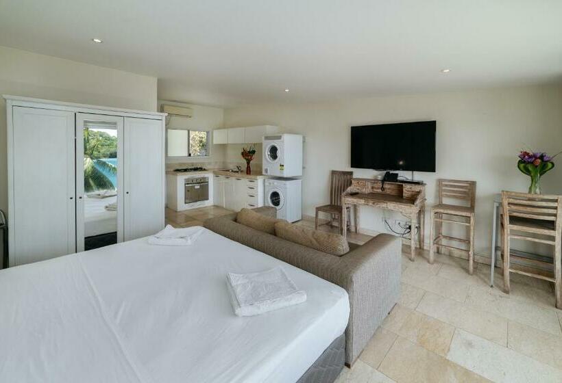 استودیوی استاندارد, Mariner Apartments