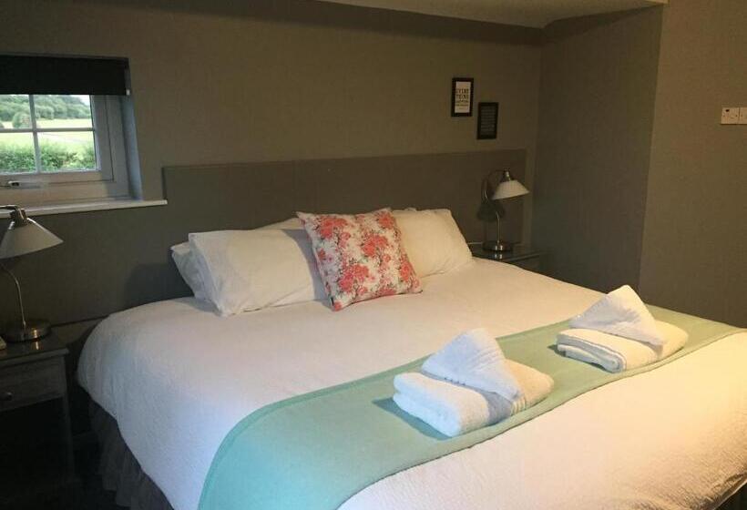 اتاق استاندارد, The Cottage