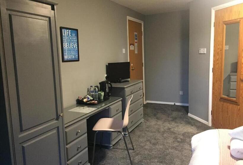 اتاق استاندارد, The Cottage