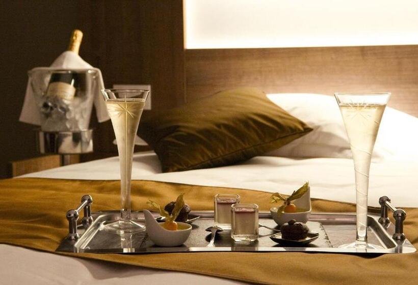 Номер Deluxe, The Originals City, Hôtel Les Bastides Du Gapeau