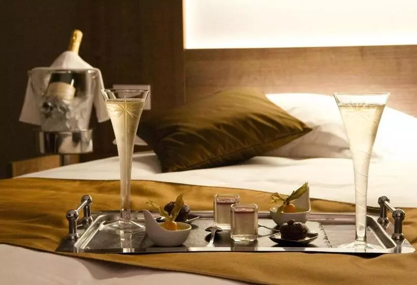 デラックスルーム, The Originals City, Hôtel Les Bastides Du Gapeau