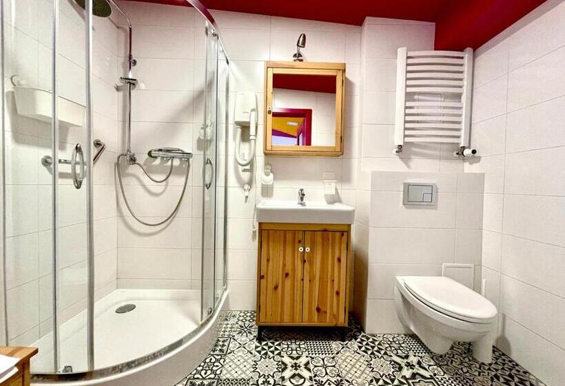 اتاق لوکس, Good Times House