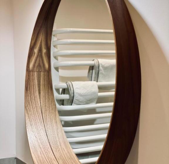 غرفة قياسية ثلاثية, Restauracja Pensjonat Buda