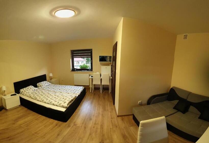 컴포트 트리플 룸, Zajazd Gawrysiówka