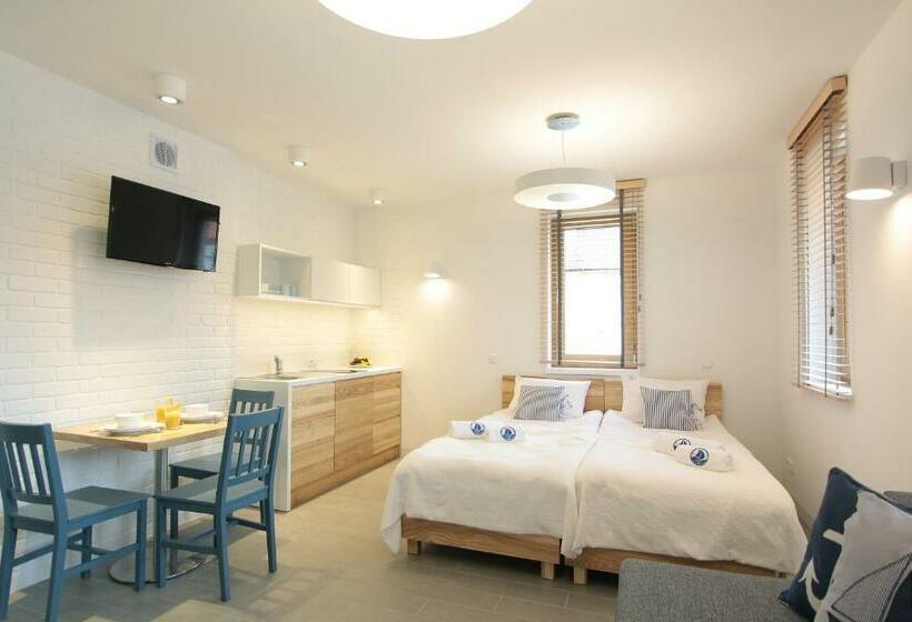 חדר משפחתי, Dom Wakacyjny Solano