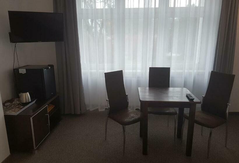 Quarto Triplo Estandar, Dom Wczasowy Zefir