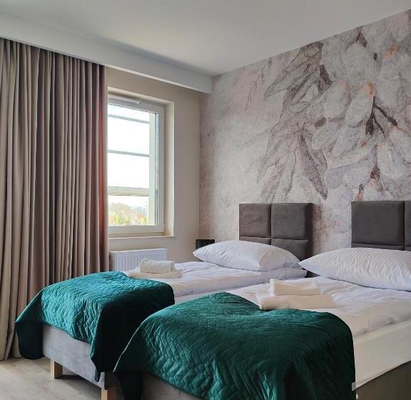 דירת חדר, Hullo