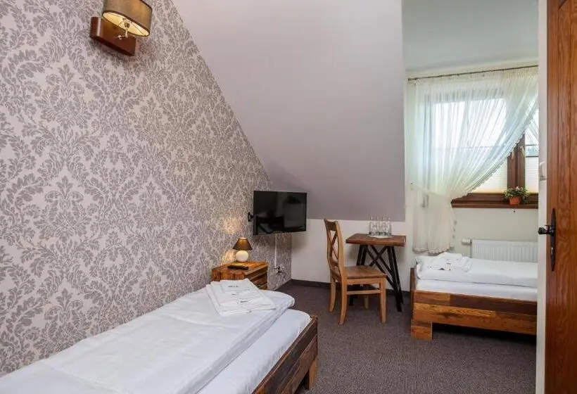 Basic-huone, Mùlk Chëcz Kaszëbsko
