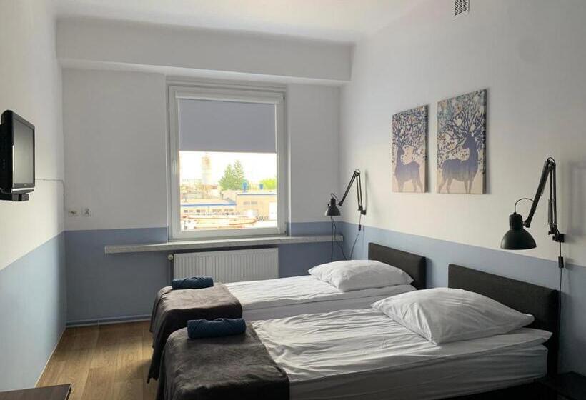 スタンダードルーム, Premium Hostel & Bistro