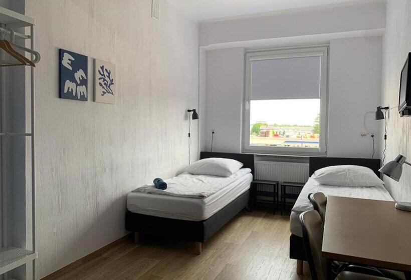 スタンダードルーム, Premium Hostel & Bistro