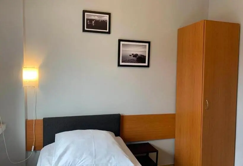 シングルデラックスルーム, Premium Hostel & Bistro