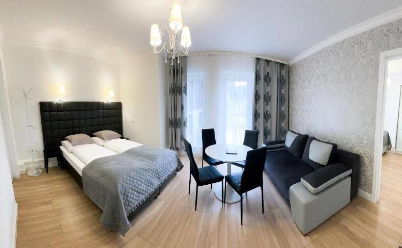 سوییت, Villa Słonecznego Wzgórza