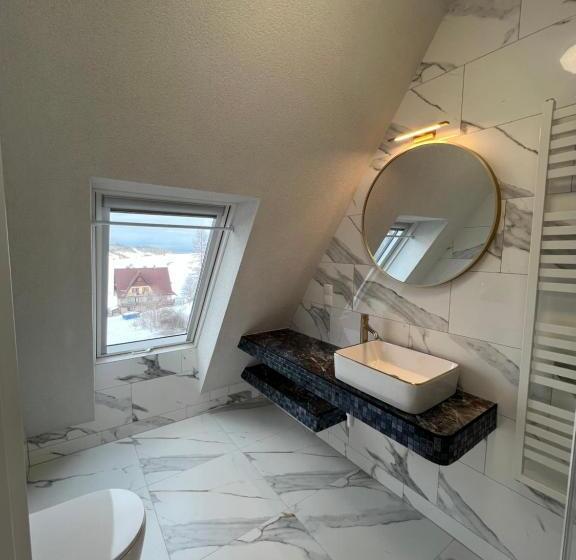 سوییت, Villa Słonecznego Wzgórza